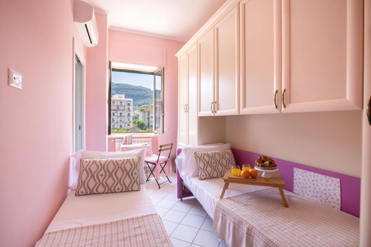 Sorrentovibes - City Home In Sorrento With Balcony And View المظهر الخارجي الصورة