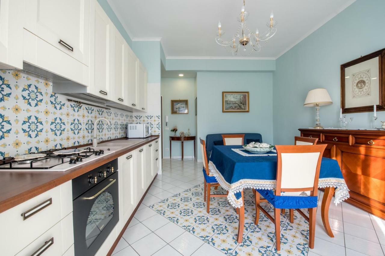 Sorrentovibes - City Home In Sorrento With Balcony And View المظهر الخارجي الصورة